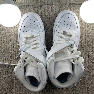 Nike Air Force 1 Mid